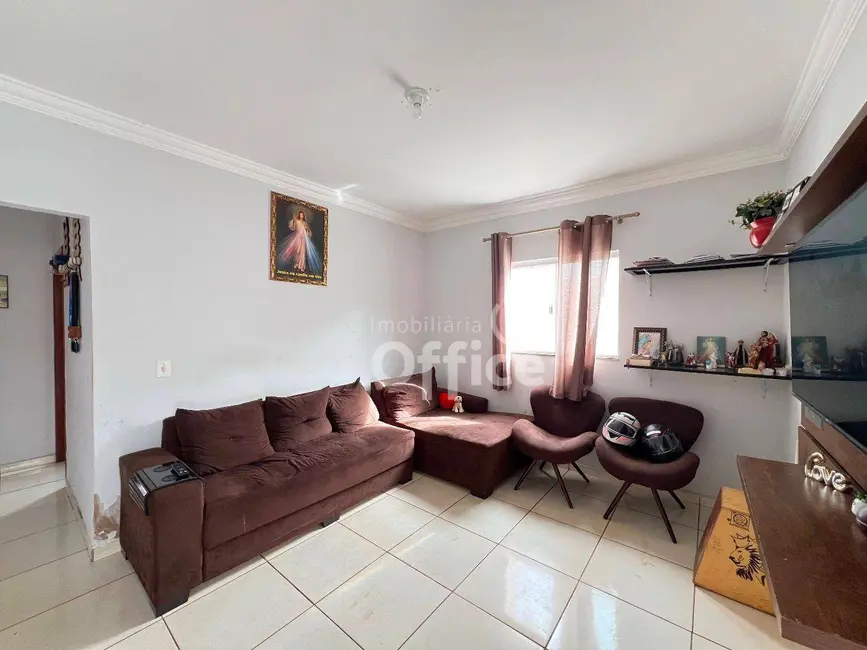 Foto 9 de Casa com 3 quartos à venda, 204m2 em Chácaras Americanas, Anapolis - GO