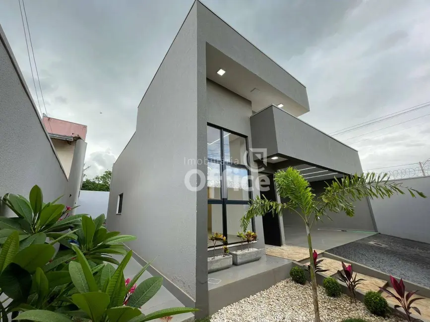 Foto 1 de Casa com 3 quartos à venda, 300m2 em Jibran El Hadj, Anapolis - GO