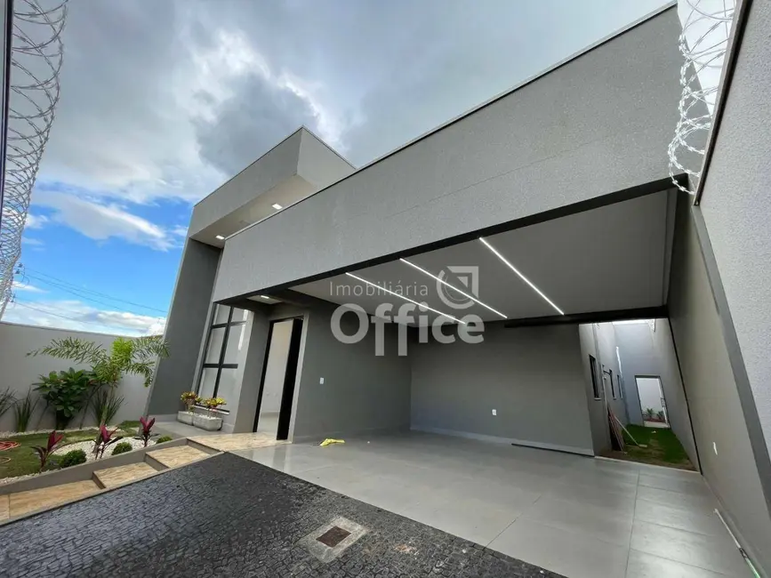 Foto 3 de Casa com 3 quartos à venda, 300m2 em Jibran El Hadj, Anapolis - GO