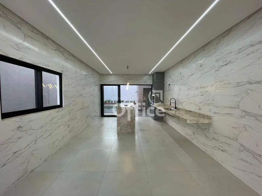 Foto 8 de Casa com 3 quartos à venda, 300m2 em Jibran El Hadj, Anapolis - GO