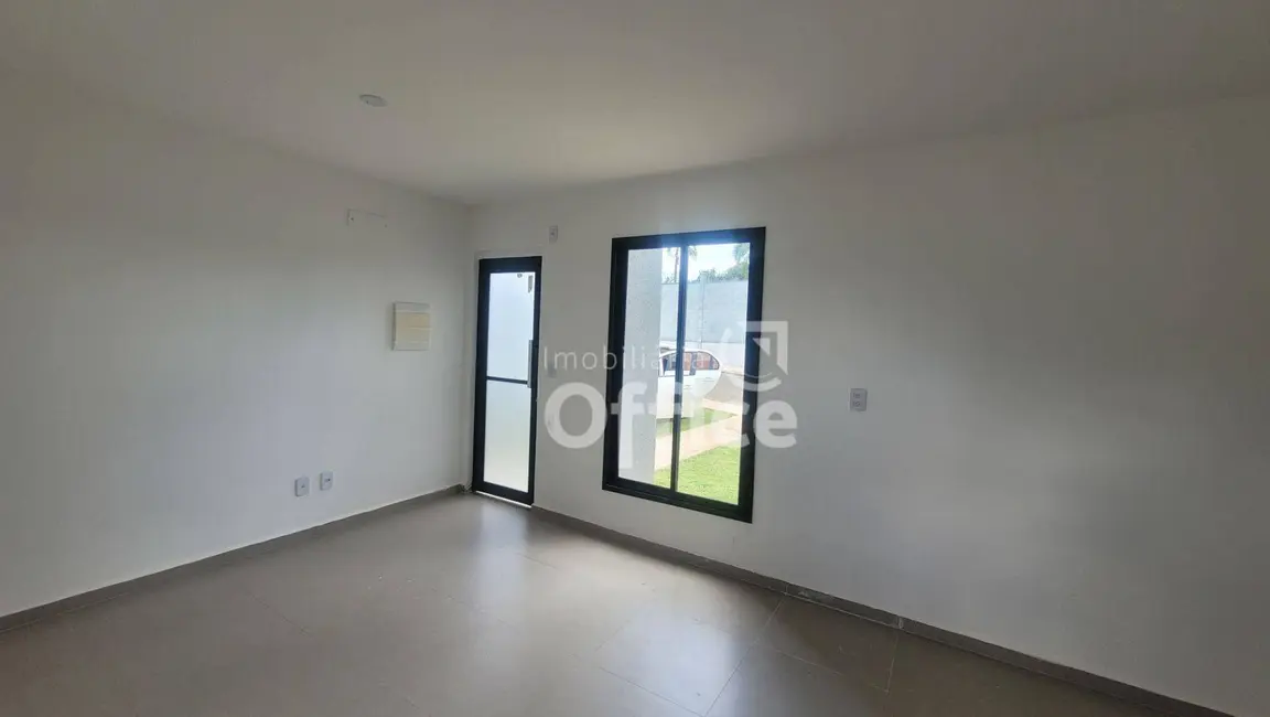 Foto 2 de Casa de Condomínio com 2 quartos à venda, 200m2 em Residencial Itatiaia, Anapolis - GO