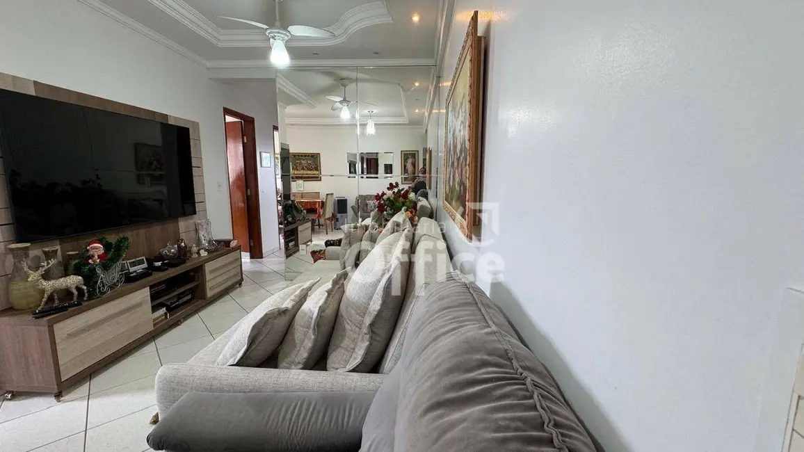 Foto 5 de Apartamento com 3 quartos à venda, 78m2 em Maracanã, Anapolis - GO