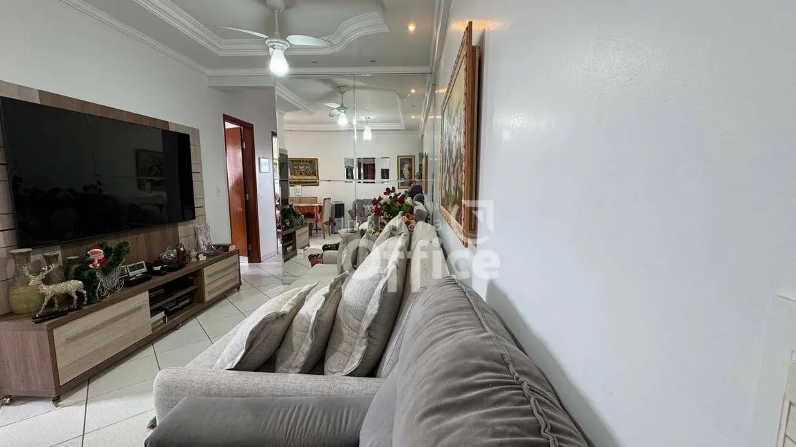 Foto 1 de Apartamento com 3 quartos à venda, 78m2 em Maracanã, Anapolis - GO