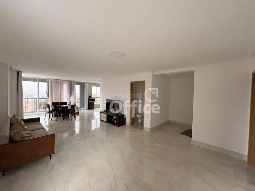 Foto 1 de Apartamento com 3 quartos à venda, 140m2 em Jundiaí, Anapolis - GO