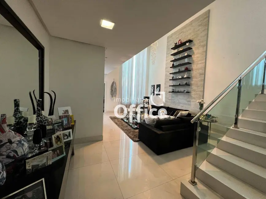 Foto 4 de Sobrado com 3 quartos à venda, 360m2 em Jundiaí, Anapolis - GO