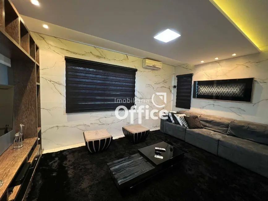 Foto 7 de Sobrado com 3 quartos à venda, 360m2 em Jundiaí, Anapolis - GO