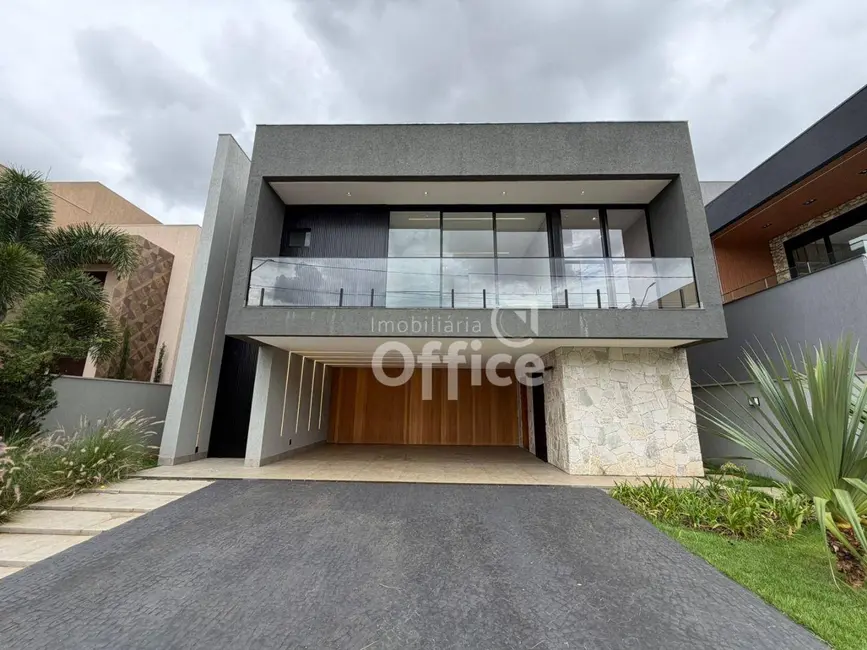 Foto 2 de Casa de Condomínio com 4 quartos à venda, 420m2 em Condomínio Residencial Grand Trianon, Anapolis - GO