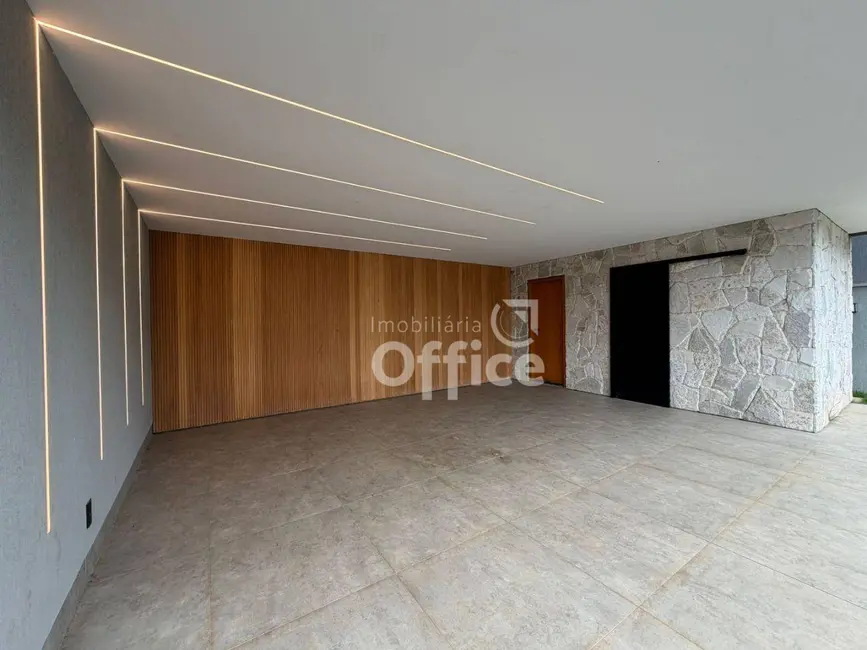 Foto 5 de Casa de Condomínio com 4 quartos à venda, 420m2 em Condomínio Residencial Grand Trianon, Anapolis - GO