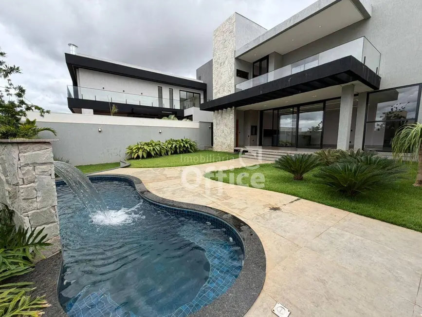 Foto 8 de Casa de Condomínio com 4 quartos à venda, 420m2 em Condomínio Residencial Grand Trianon, Anapolis - GO