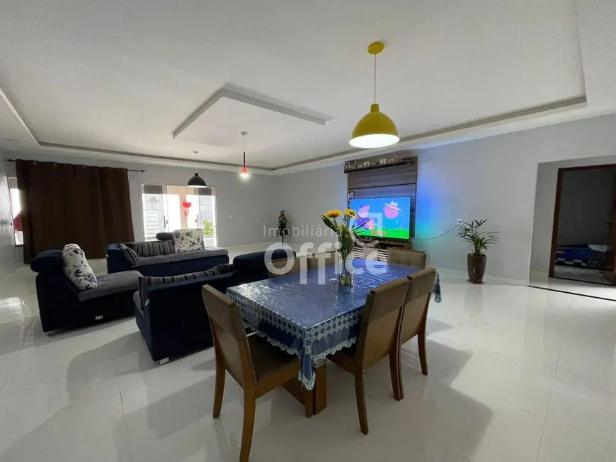 Foto 8 de Casa com 3 quartos à venda, 360m2 em Setor Sul Jamil Miguel, Anapolis - GO