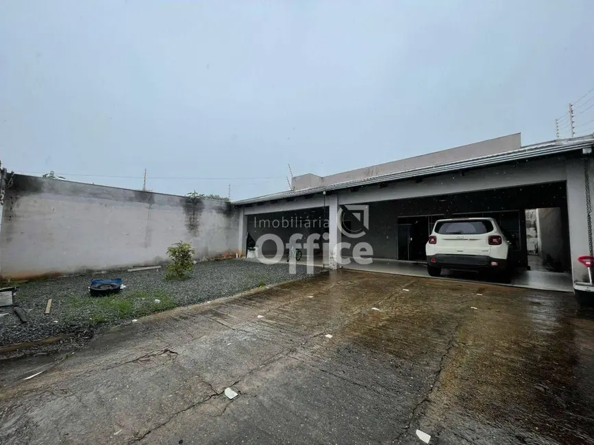 Foto 3 de Casa com 3 quartos à venda, 360m2 em Setor Sul Jamil Miguel, Anapolis - GO