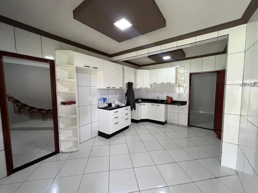 Sobrado com 5 quartos para alugar, 365m2 em Maracananzinho, Anapolis - GO - imagem 7 Foto 7 de Sobrado com 5 quartos para alugar, 365m2 em Maracananzinho, Anapolis - GO