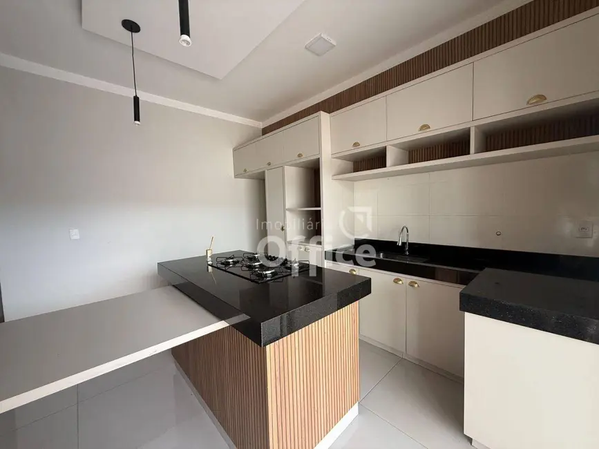 Foto 4 de Casa com 3 quartos à venda, 220m2 em Parque Brasília 2ª Etapa, Anapolis - GO