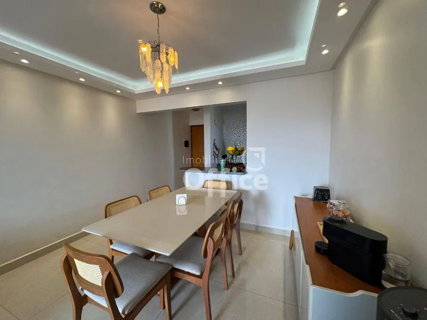 Apartamento com 3 quartos para alugar, 77m2 em Jardim das Américas 2ª Etapa, Anapolis - GO - imagem 6 Foto 6 de Apartamento com 3 quartos para alugar, 77m2 em Jardim das Américas 2ª Etapa, Anapolis - GO
