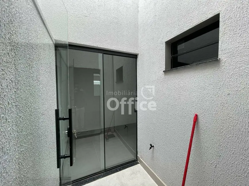 Foto 4 de Casa com 3 quartos à venda, 100m2 em Jardim Itália, Anapolis - GO