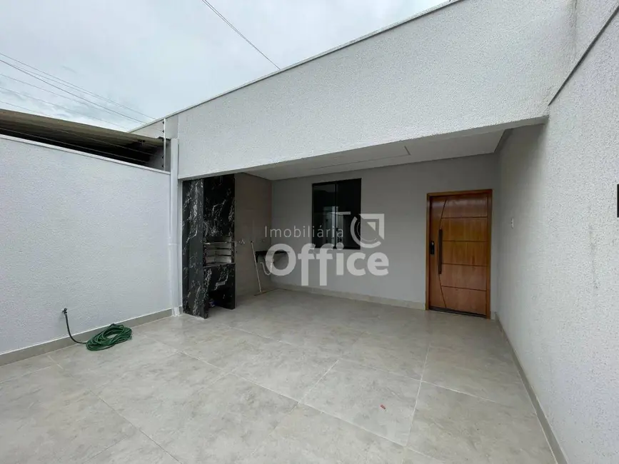 Foto 1 de Casa com 3 quartos à venda, 100m2 em Jardim Itália, Anapolis - GO