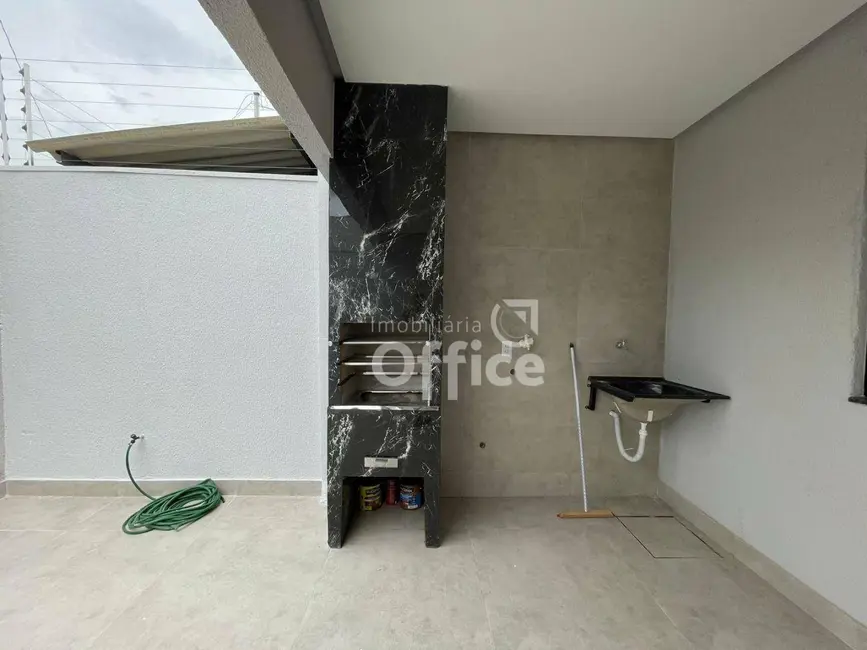 Foto 2 de Casa com 3 quartos à venda, 100m2 em Jardim Itália, Anapolis - GO