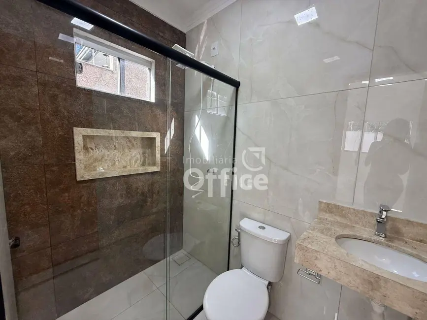 Foto 9 de Casa com 3 quartos à venda, 300m2 em Parque Brasília, Anapolis - GO