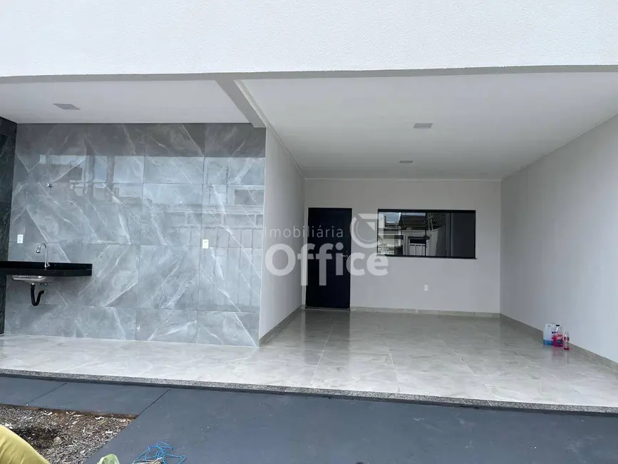 Foto 3 de Casa com 3 quartos à venda, 200m2 em Jardim Itália, Anapolis - GO