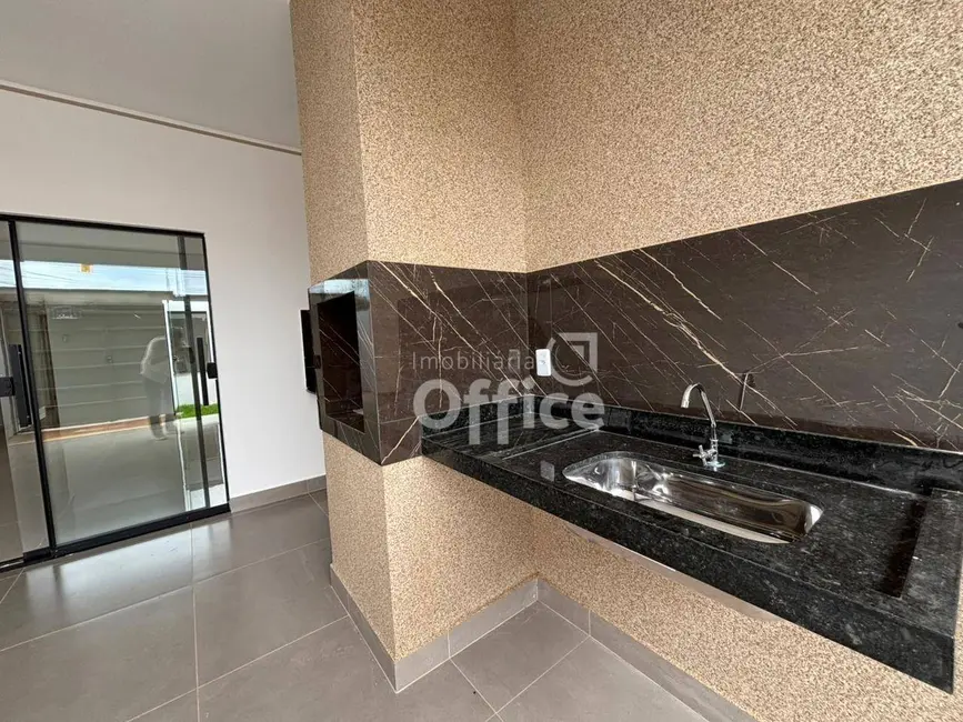 Foto 2 de Casa com 2 quartos à venda, 100m2 em Anapolis - GO