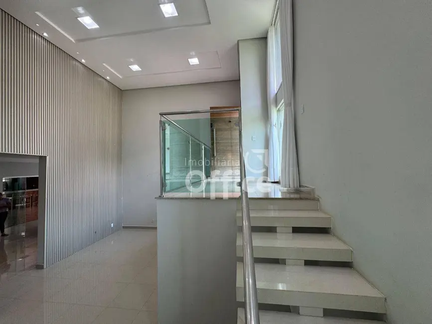 Foto 2 de Casa de Condomínio com 3 quartos para alugar, 525m2 em Anapolis - GO