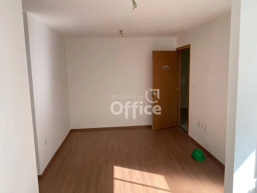 Foto 4 de Apartamento com 2 quartos à venda, 41m2 em Lourdes, Anapolis - GO