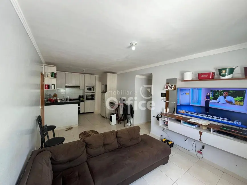 Foto 8 de Apartamento com 3 quartos à venda, 79m2 em Chácaras Colorado, Anapolis - GO