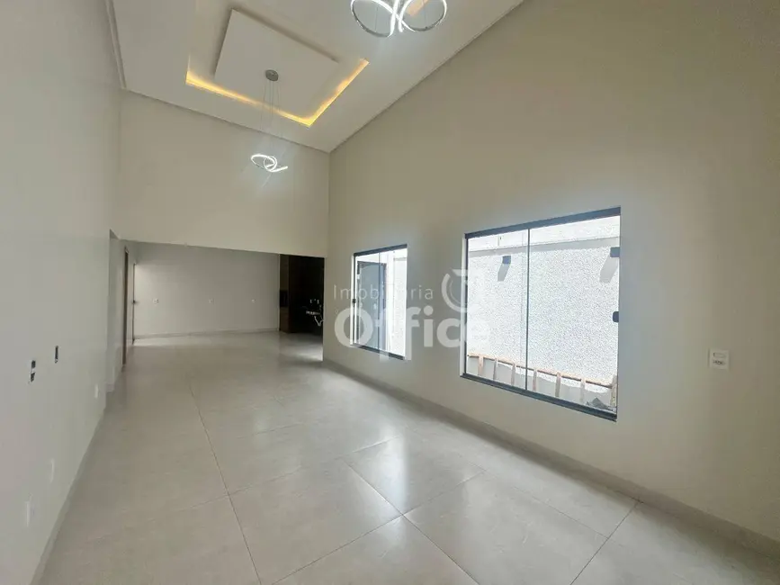 Foto 7 de Casa com 3 quartos à venda, 200m2 em Jardim Itália, Anapolis - GO
