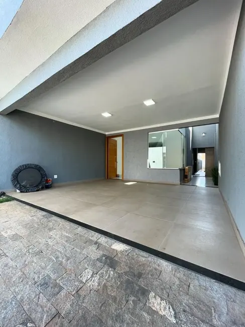 Foto 1 de Casa com 3 quartos à venda, 180m2 em Anapolis - GO