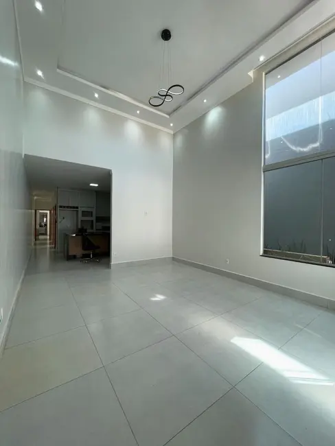 Foto 3 de Casa com 3 quartos à venda, 180m2 em Anapolis - GO