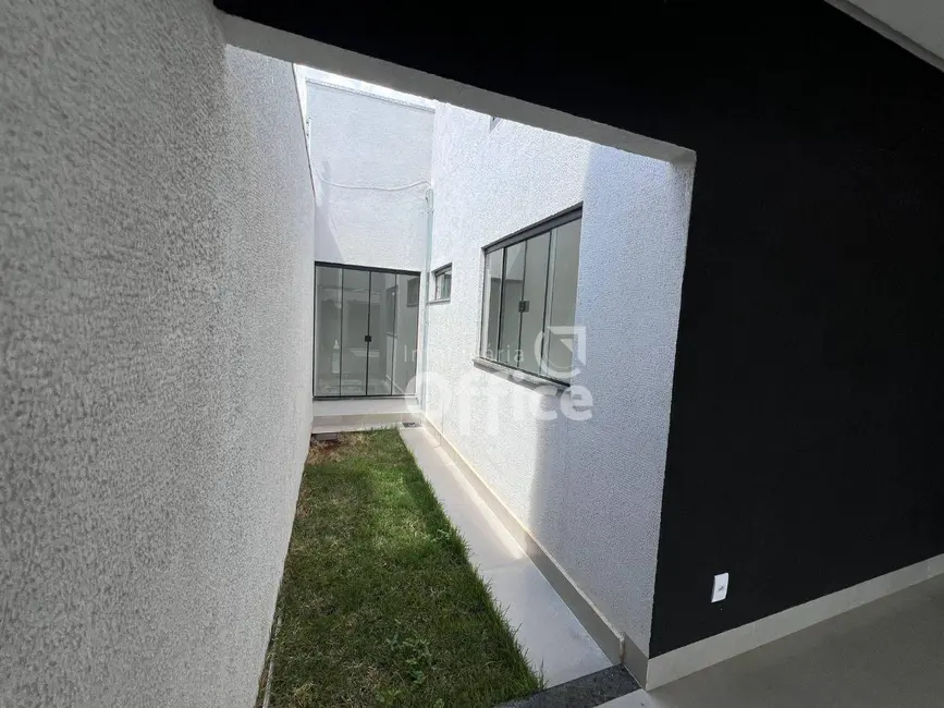 Foto 4 de Casa com 3 quartos à venda, 250m2 em Jardim Arco Verde, Anapolis - GO