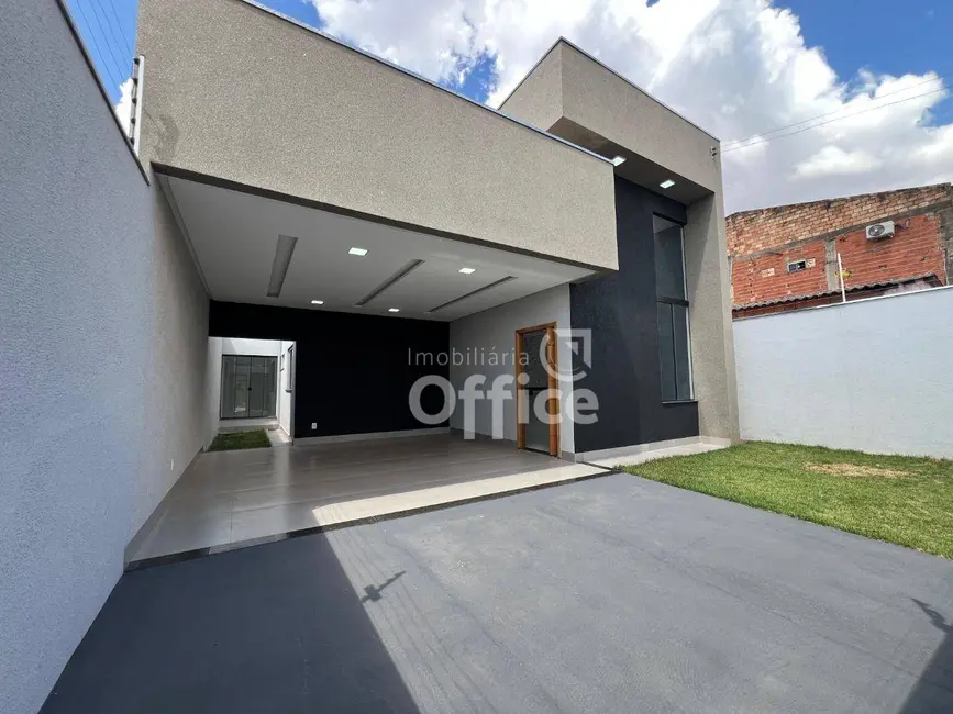 Foto 2 de Casa com 3 quartos à venda, 250m2 em Jardim Arco Verde, Anapolis - GO