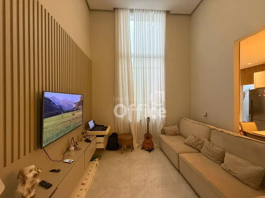 Foto 1 de Casa com 3 quartos à venda, 150m2 em Residencial Cerejeiras, Anapolis - GO