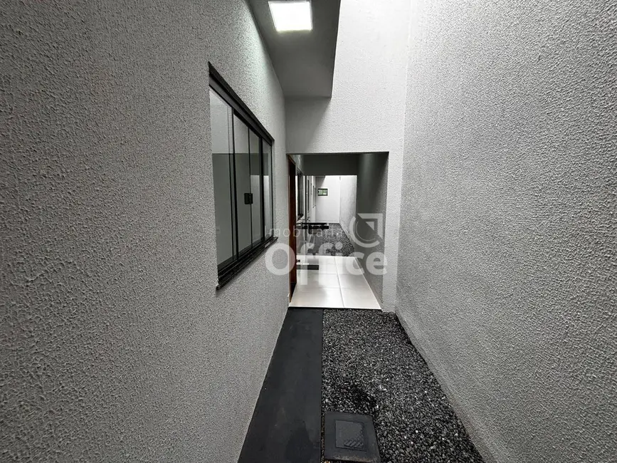 Foto 2 de Casa com 3 quartos à venda, 150m2 em Anapolis - GO