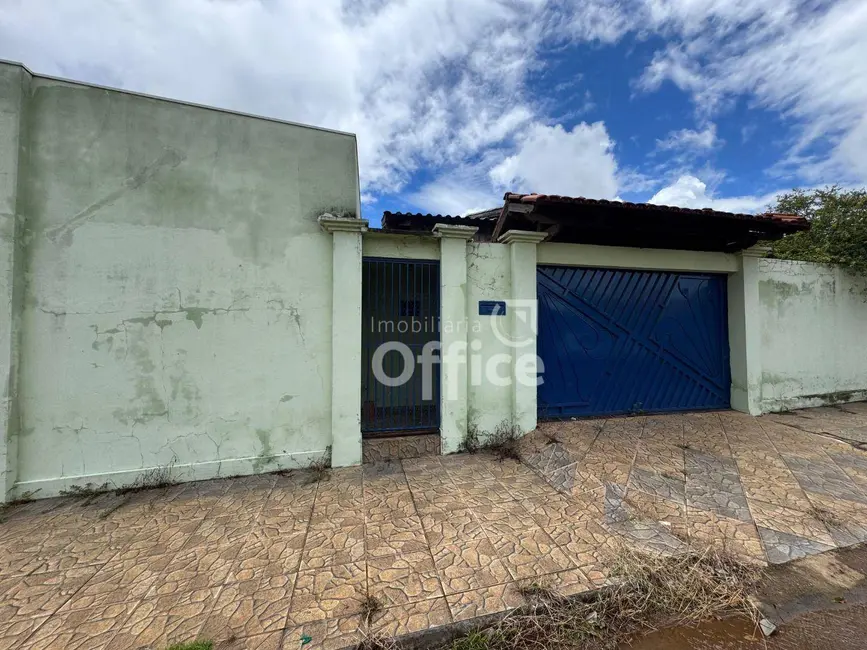 Foto 1 de Casa com 3 quartos para alugar, 400m2 em Boa Vista, Anapolis - GO