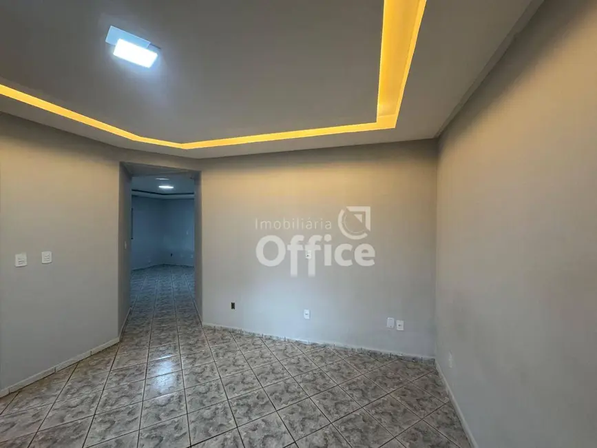 Foto 5 de Casa com 3 quartos para alugar, 400m2 em Boa Vista, Anapolis - GO