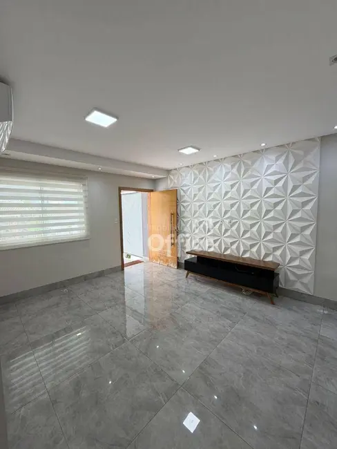 Foto 4 de Casa de Condomínio com 3 quartos à venda, 240m2 em Residencial Sol Nascente, Anapolis - GO