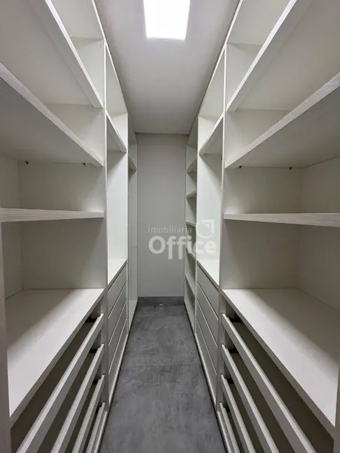 Foto 9 de Casa de Condomínio com 3 quartos à venda, 240m2 em Residencial Sol Nascente, Anapolis - GO