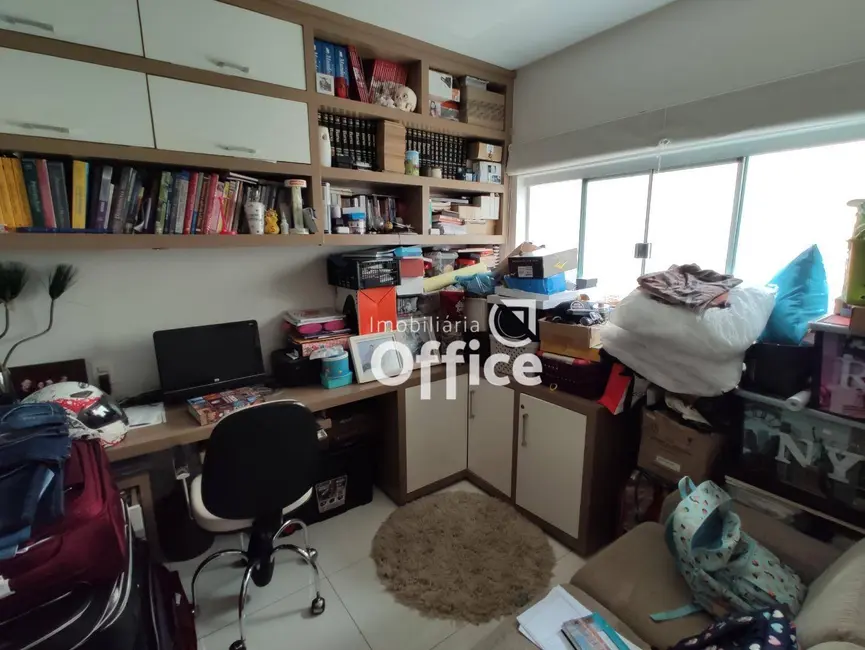 Casa com 3 quartos à venda, 370m2 em Anápolis City, Anapolis - GO - imagem 9 Foto 9 de Casa com 3 quartos à venda, 370m2 em Anápolis City, Anapolis - GO