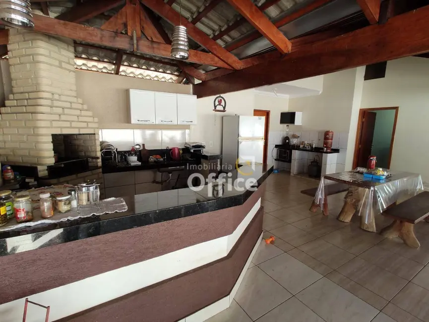 Casa com 3 quartos à venda, 562m2 em Antônio Fernandes, Anapolis - GO - imagem 8 Foto 8 de Casa com 3 quartos à venda, 562m2 em Antônio Fernandes, Anapolis - GO