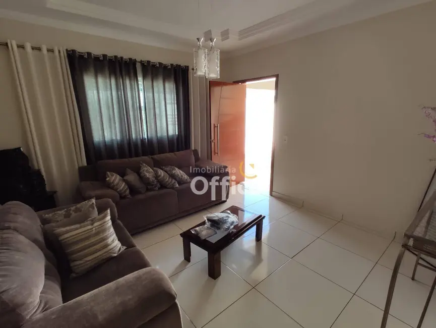 Foto 6 de Casa com 3 quartos à venda, 562m2 em Antônio Fernandes, Anapolis - GO