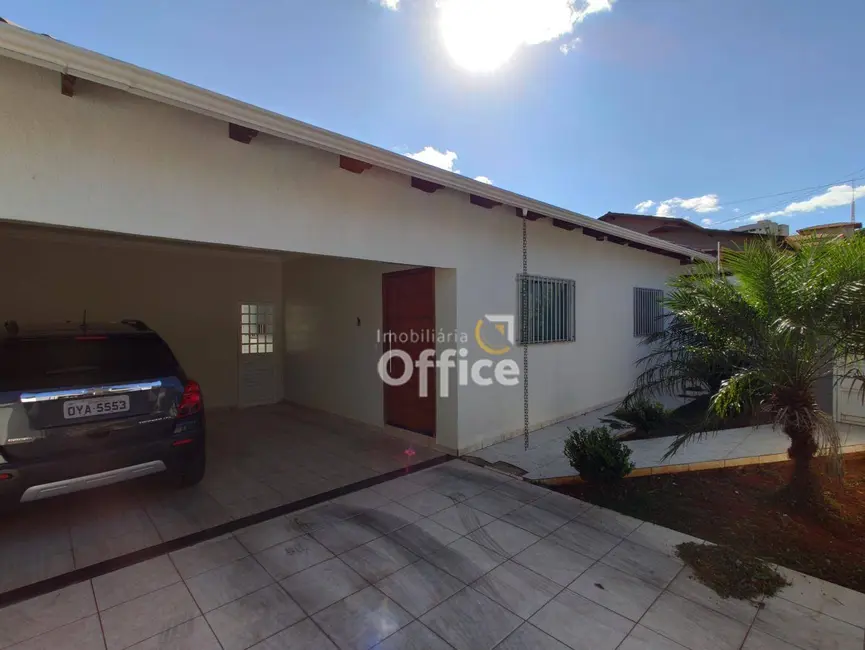 Casa com 3 quartos à venda, 562m2 em Antônio Fernandes, Anapolis - GO - imagem 3 Foto 3 de Casa com 3 quartos à venda, 562m2 em Antônio Fernandes, Anapolis - GO