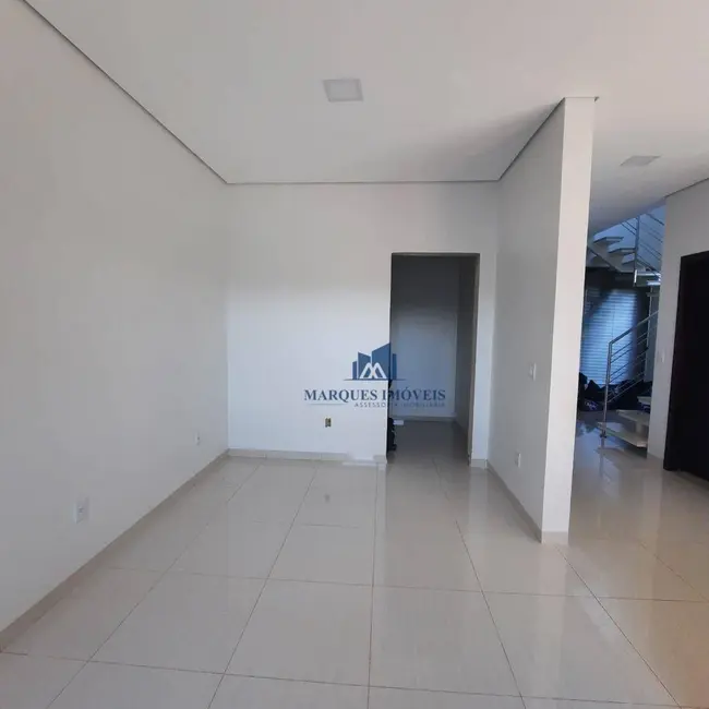 Foto 2 de Sobrado com 3 quartos à venda, 250m2 em Condomínio São Paulo, Ariquemes - RO