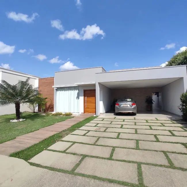 Foto 1 de Casa de Condomínio com 3 quartos à venda, 395m2 em Ariquemes - RO
