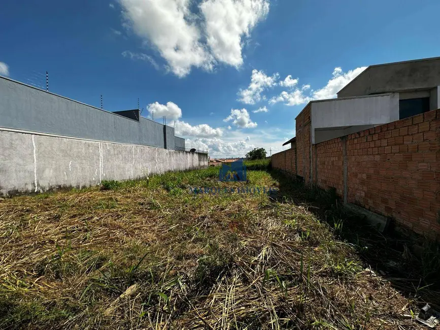 Foto 1 de Terreno / Lote à venda, 360m2 em Ariquemes - RO