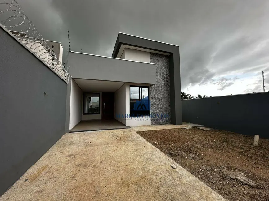 Foto 1 de Casa com 3 quartos à venda, 240m2 em Jardim Paulista, Ariquemes - RO
