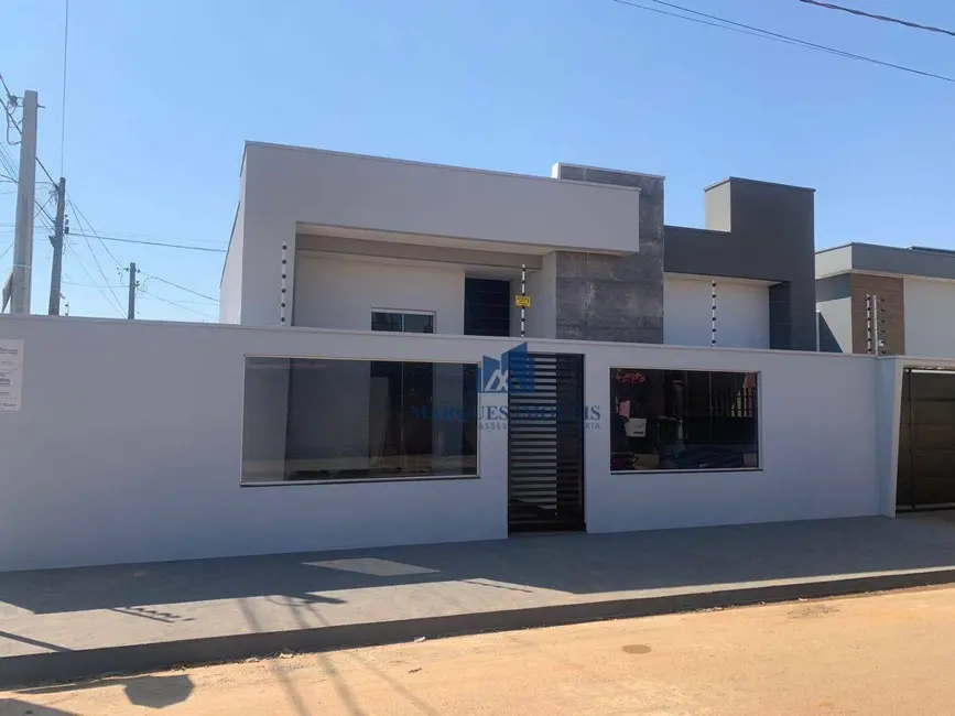 Foto 1 de Casa com 3 quartos à venda, 135m2 em Residencial Gerson Neco, Ariquemes - RO