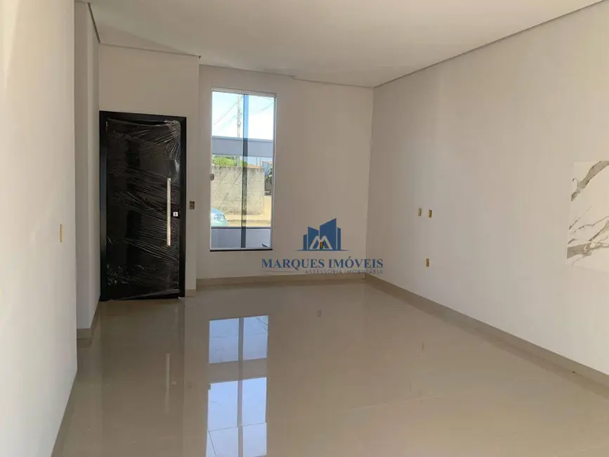 Foto 2 de Casa com 3 quartos à venda, 135m2 em Residencial Gerson Neco, Ariquemes - RO