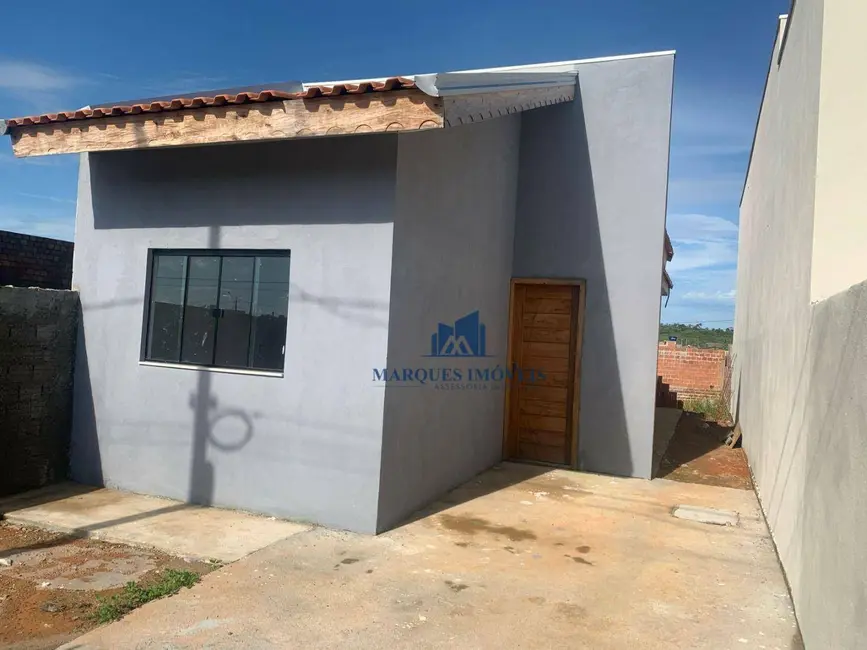 Foto 1 de Casa com 2 quartos à venda, 180m2 em Ariquemes - RO