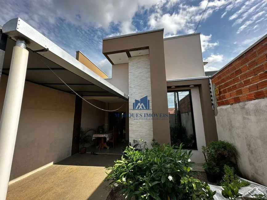 Foto 2 de Casa com 3 quartos à venda, 174m2 em Jardim Paraná, Ariquemes - RO